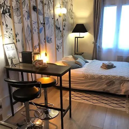 Hsh France Location Land Paris - Nicolas - De Charme Apartmán *